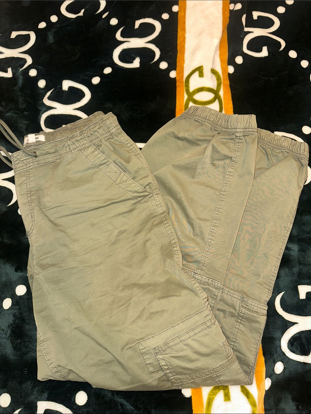 Garage Women’s Olive Utility Cargo Pants - Light Green